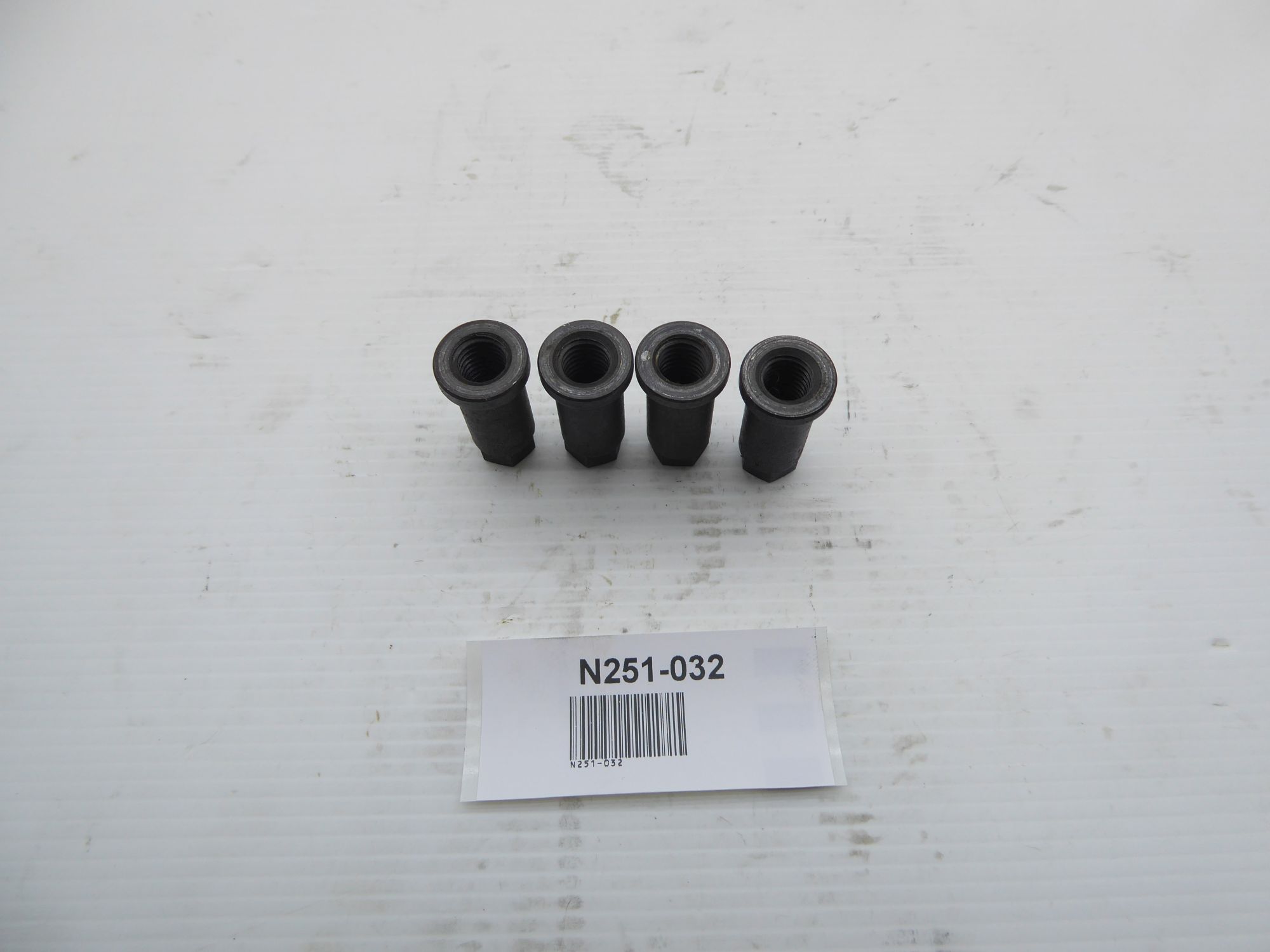 Husqvarna TE 610 Cylinder Head Nuts x4 161535101