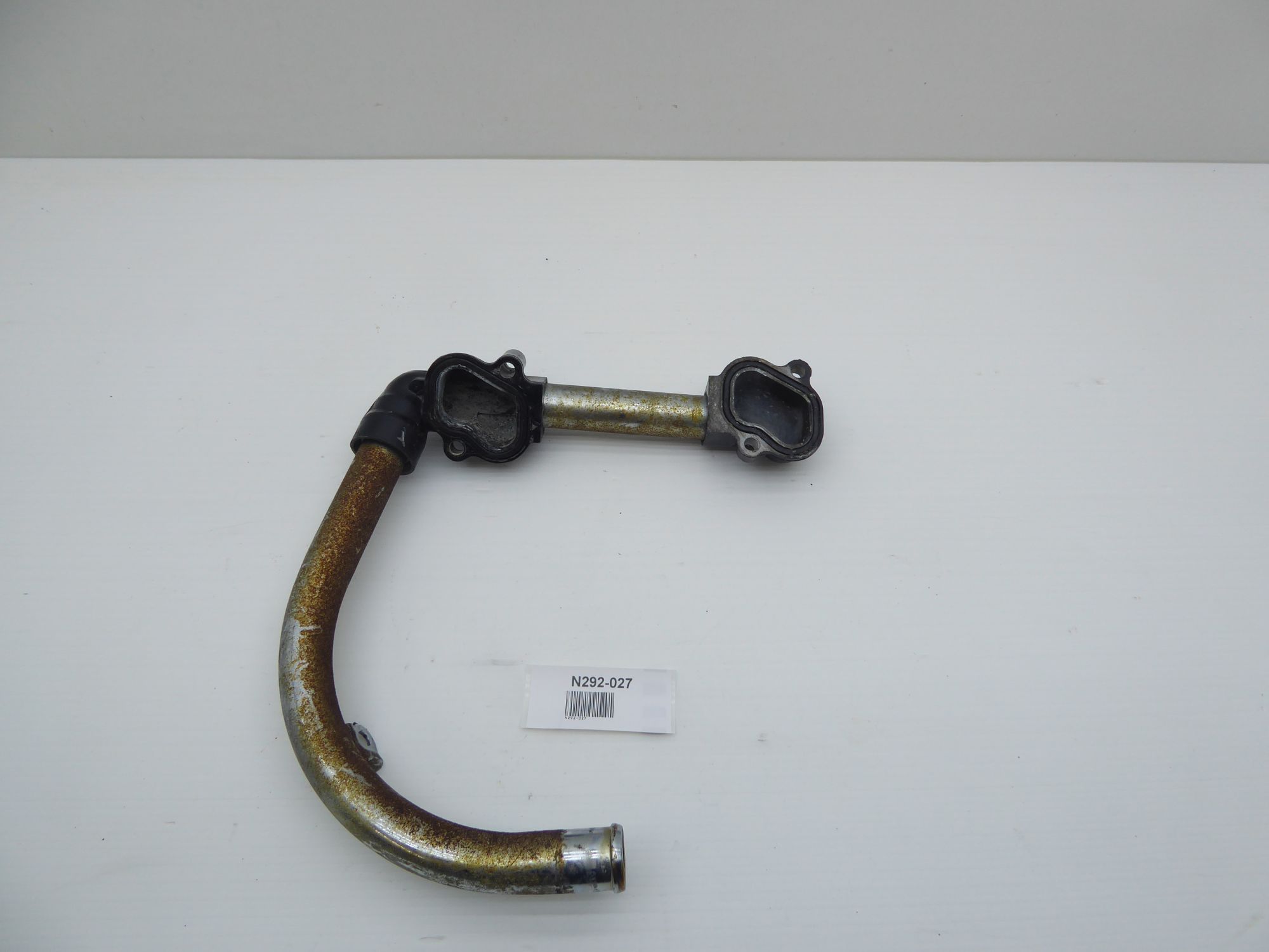 Honda VF 750 Cooling water connection pipe 19509-MB0-000