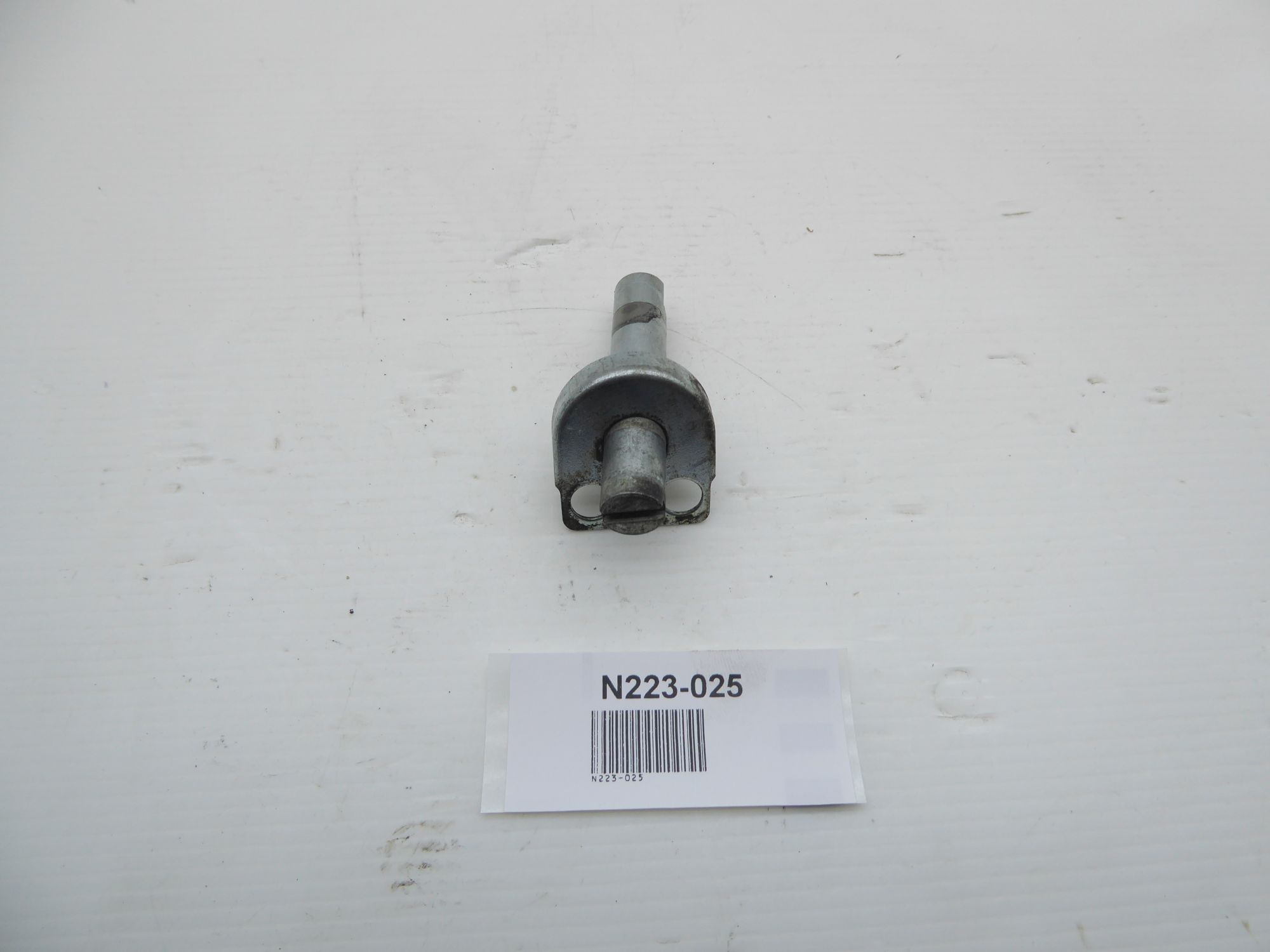 KTM 620 LC4 1994 Release shaft with retaining plate 57532015000