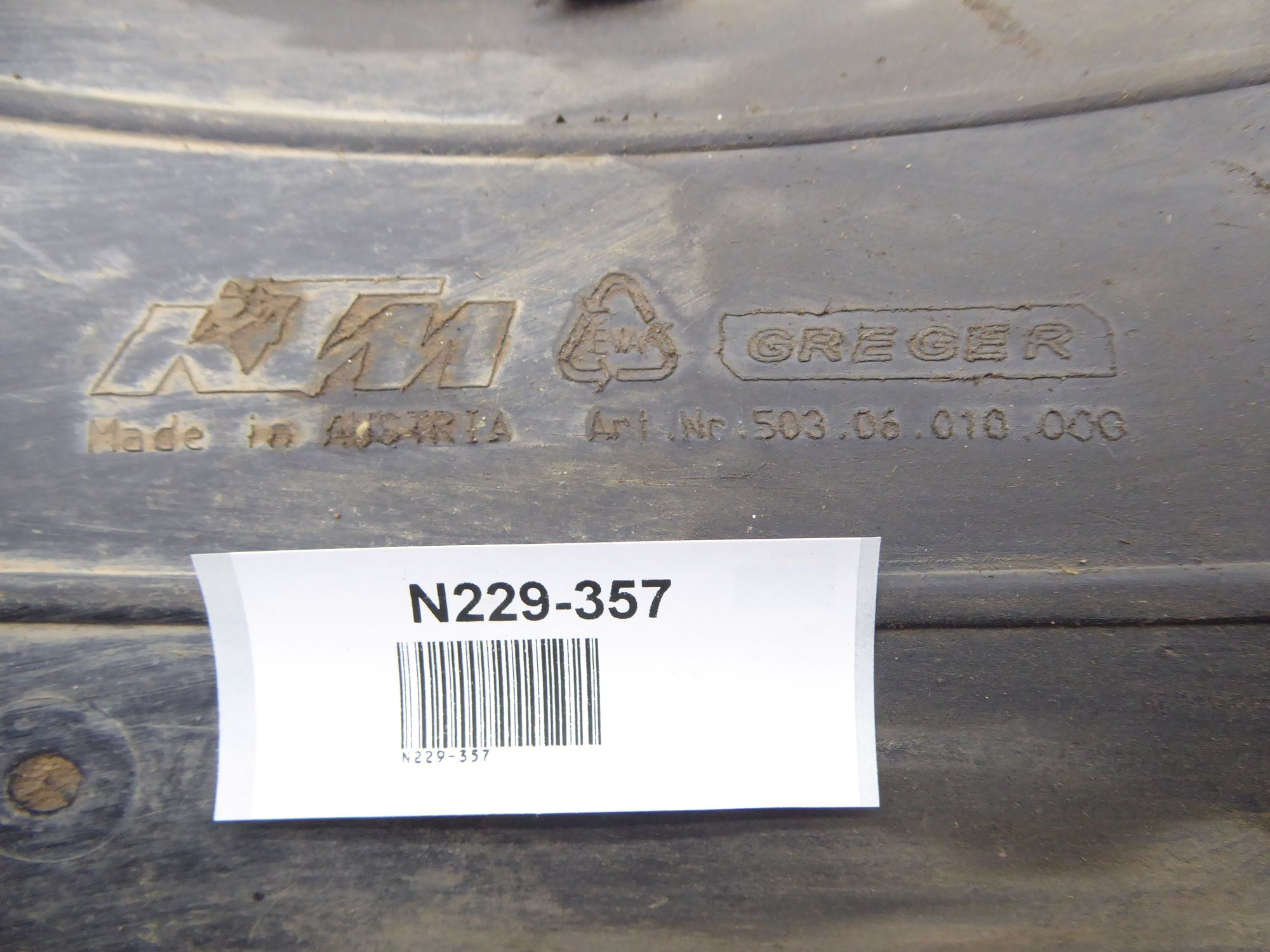 KTM 450 SX-F 2004 Protection anti-éclaboussures Boîte à filtre 50306010000